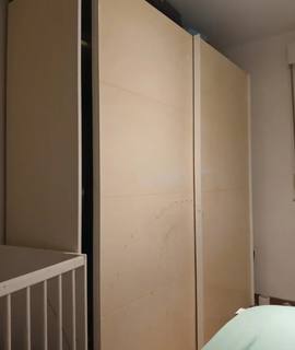 Meubles grande armoire avec portes coulissantes