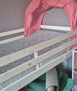 Meubles 1 lit hauteur enfant tbe