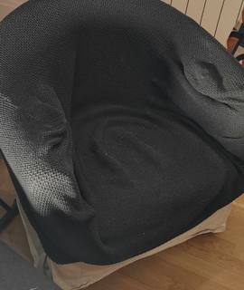 Meubles fauteuil très bon état.