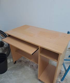 Meubles meubles montés à récupérer sur place