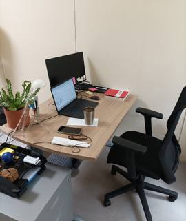 Meubles urgent BUREAU A RECUPERER CETTE SEMAINE AVANT VENDREDI