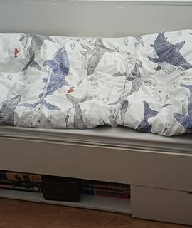 Meubles lit 1 place avec matelas.