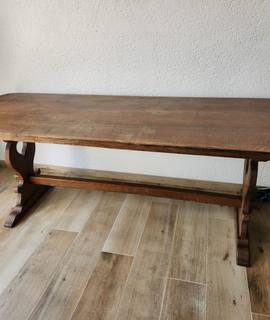 Meubles table en chêne massif et ses 6 chaises