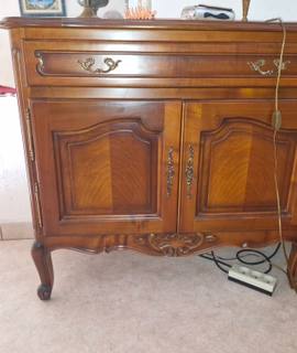 Meubles rangement bas en bois massif