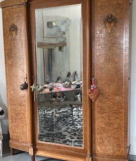 Meubles grande armoire en loupe d'orme