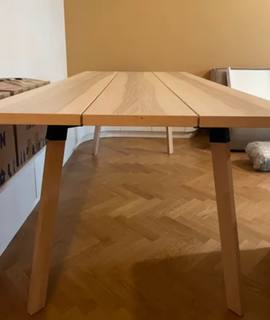 Meubles d’une table à manger IKEA en très bon état