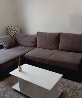 Meubles cANAPE en L, 270cm, marron clair, confortable mais traces d'usure