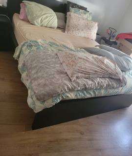 Meubles cadran de lit Ikea
