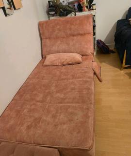 Meubles méridienne  saumoné tres confortable