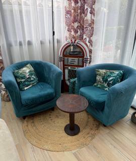 Mobilier deux fauteuils de type club