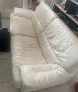 Mobilier 2 canapé cuir center blanc un de 2 places et l’autre de 3 places