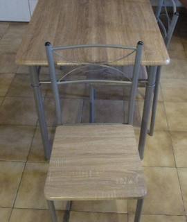 Mobilier table + 2 chaises