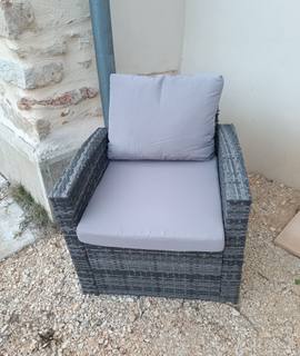 Mobilier Salon de jardin en résine tressée.