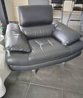 Mobilier 2 voire 3 canapés