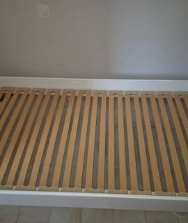 Mobilier lits a donner