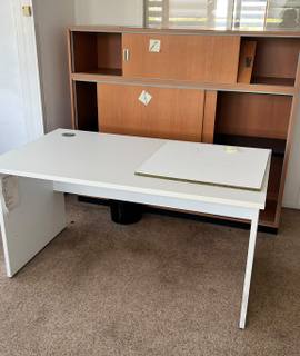 Mobilier table de bureau et meuble
