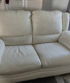 Mobilier canapé cuir blanc ivoire