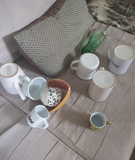 Mobilier vaisselle dépareillée