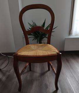 Mobilier 4 chaises en osier en parfait état