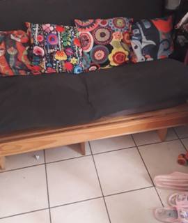 Mobilier canapé convertible futon