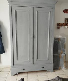 Mobilier urgent grande armoire ancienne