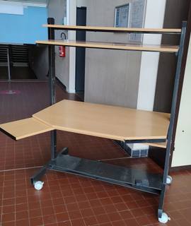 Mobilier bureau disponible