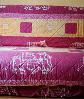 Mobilier un canapé clic-clac