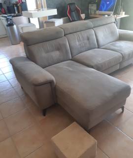 Mobilier canapé d'angle très bonne qualité