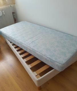 Mobilier sommier à lattes et matelas ( lit 1 place)