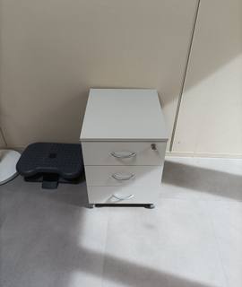 Mobilier uRGENT caisson bureau - RECUPERATION CETTE SEMAINE AVANT VENDREDI