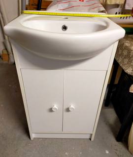 Mobilier lavabo + meuble 50 cms