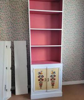 Mobilier jolie petite bibliothèque vintage