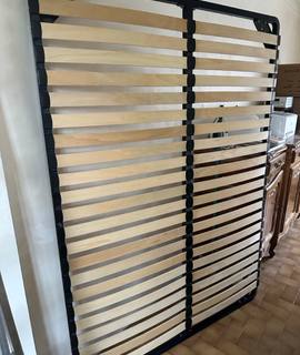 Mobilier un sommier 140x190 démontable
