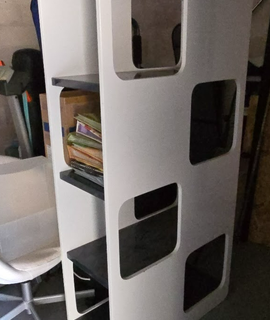 Mobilier bibliothèque laqué noir et blanche bon état général