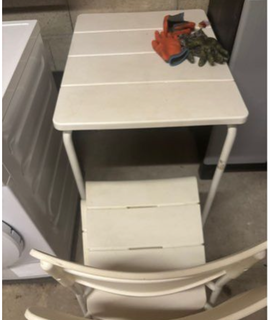 Mobilier table