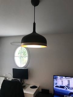 Mobilier 3 plafonniers or et noir bon état