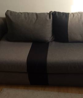 Mobilier je donne un petit canape de deux places