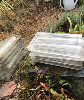 Outillage tuiles transparentes pour toiture