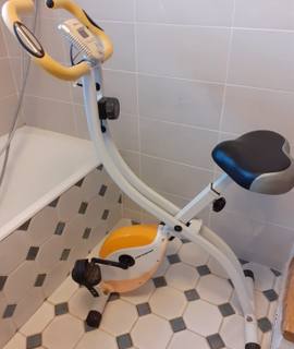 Sport vélo d'appartement