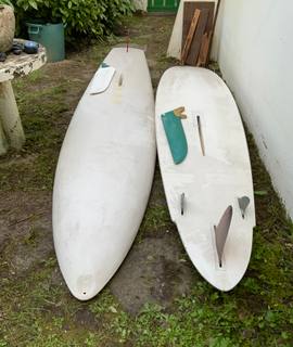 Sport deux planches à voile complètes, avec porte-planche à roues