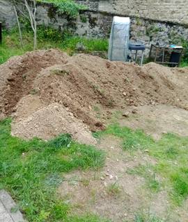 Terre et gravats 7 M3 de terre sableuse