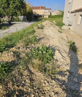Terre et gravats terre de remblais (argilo calcaire)