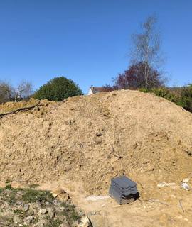 Terre et gravats de 110m³ de terre – À récupérer gratuitement