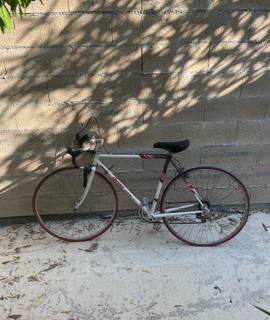 Vélo un velo Décathlon Chrono