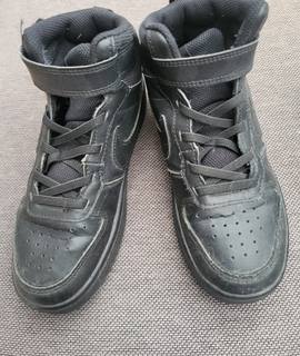 Vêtements baskets NIKE taille 33