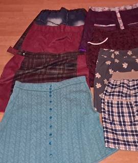 Vêtements je donne 8 Jupes